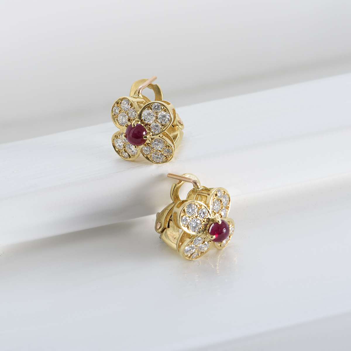 Van Cleef & Arpels Yellow Gold Trefle Earrings | Rich Diamonds